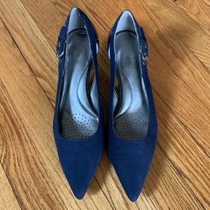 Circa by Joan & David Navy Blue Heels 2.5 inch heel, gently used